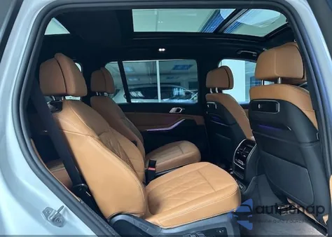 2026 BMW X7 xDrive40I из США, поврежденный, VIN 5UX23EM02T9158734